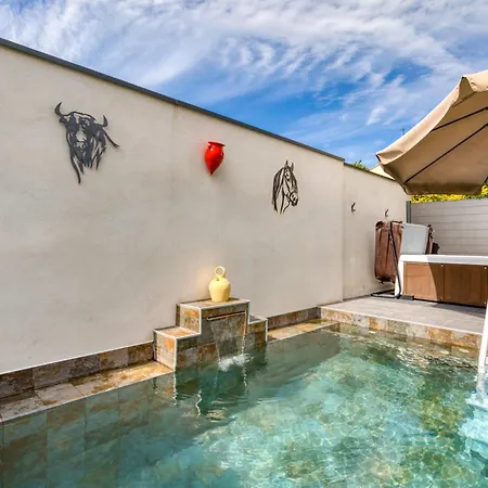 6 Personnes Avec Piscine Villa Perols